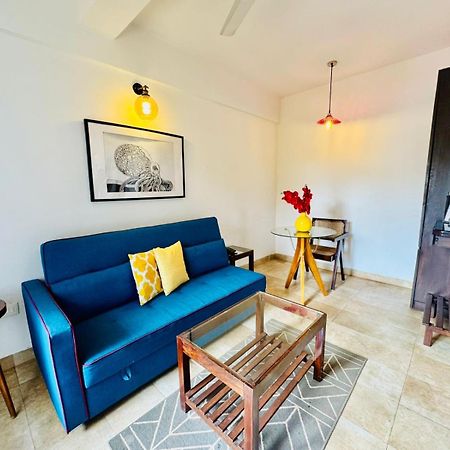 Half Hotel, كالانغيُت المظهر الخارجي الصورة