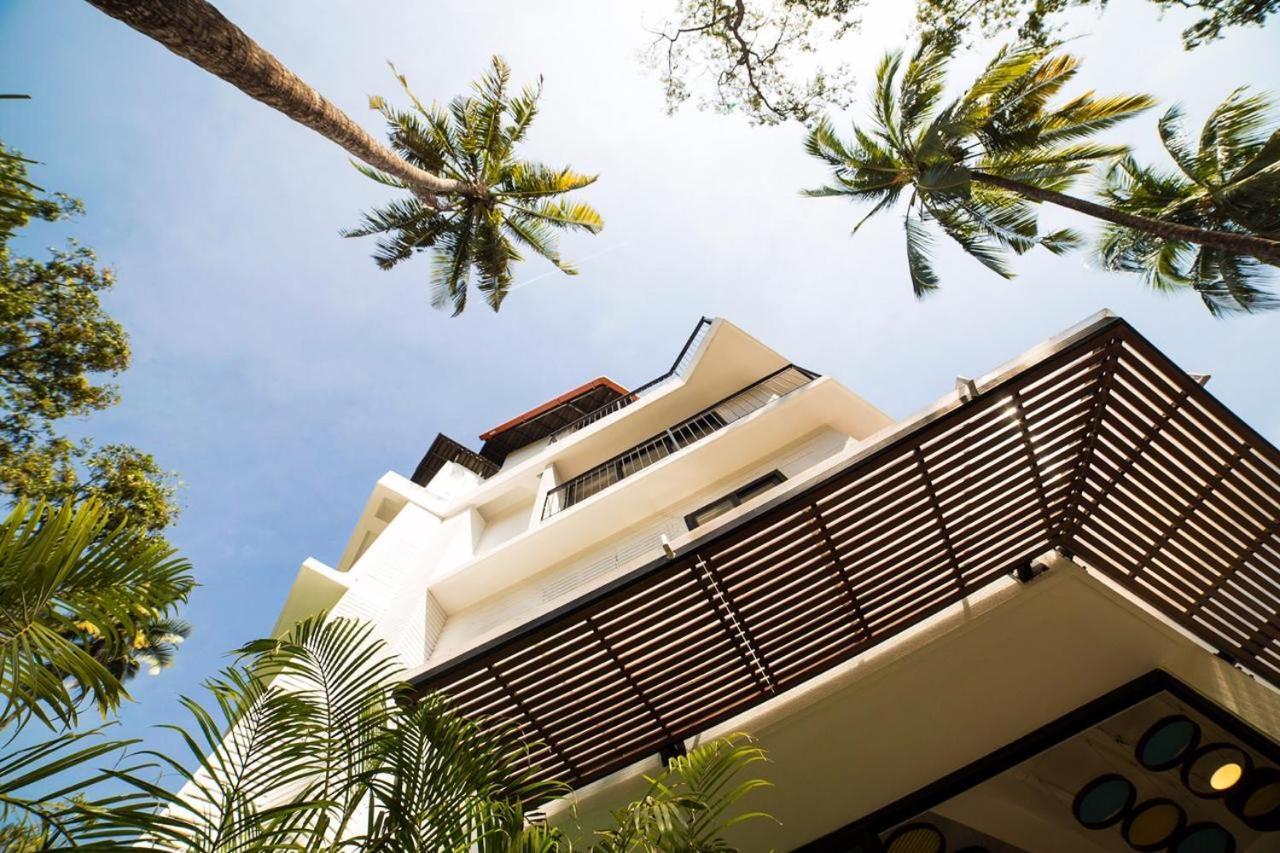 Half Hotel, كالانغيُت المظهر الخارجي الصورة