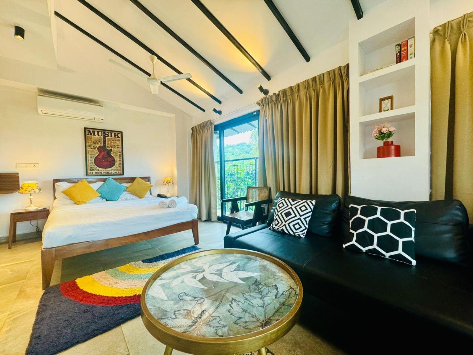 Half Hotel, كالانغيُت المظهر الخارجي الصورة
