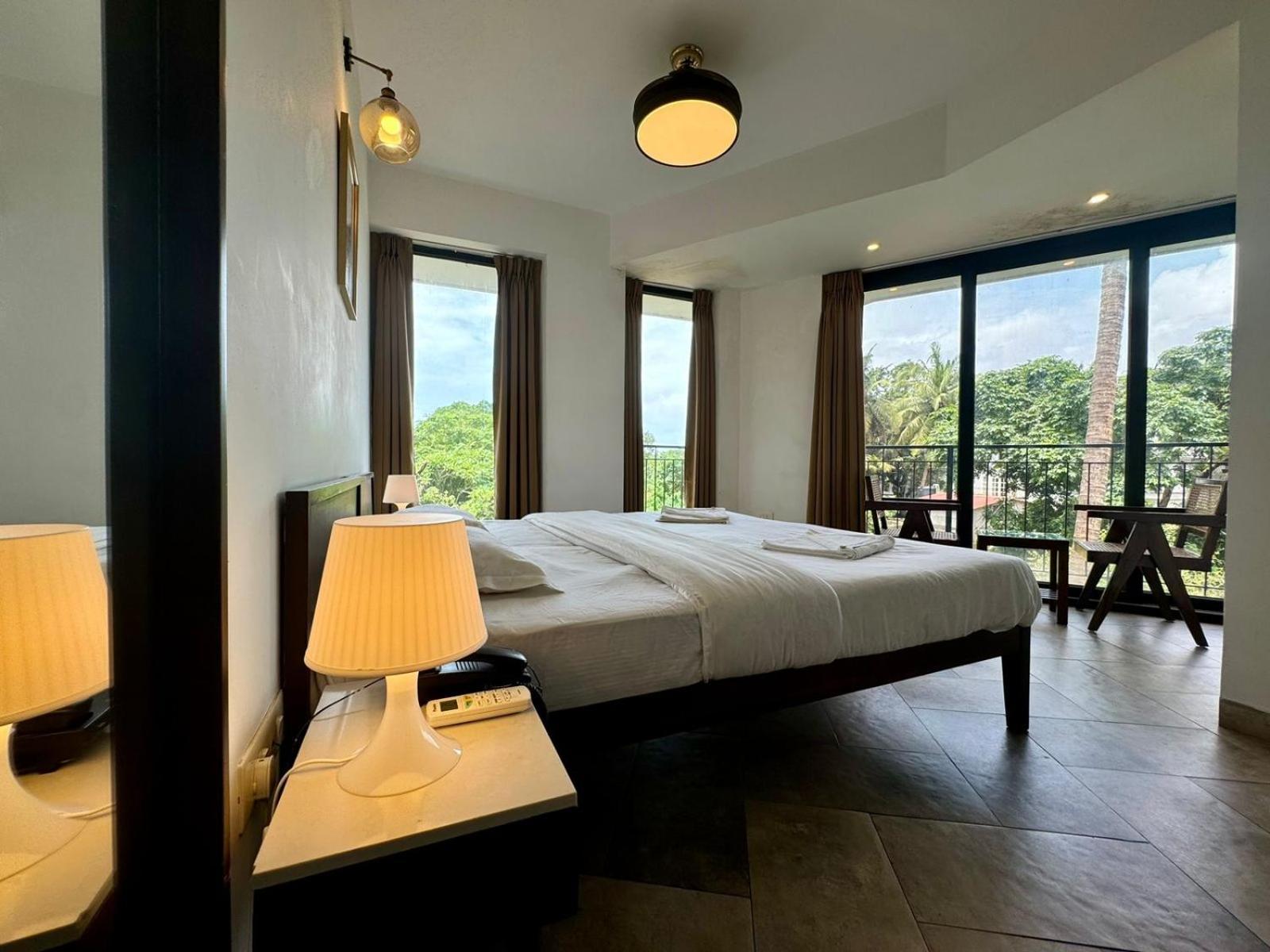 Half Hotel, كالانغيُت المظهر الخارجي الصورة