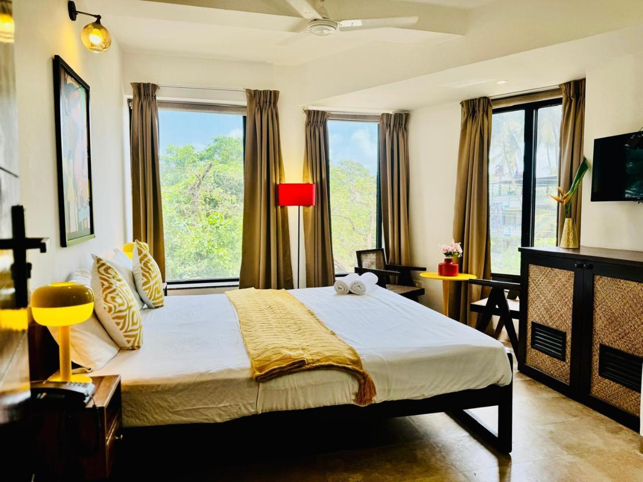 Half Hotel, كالانغيُت المظهر الخارجي الصورة