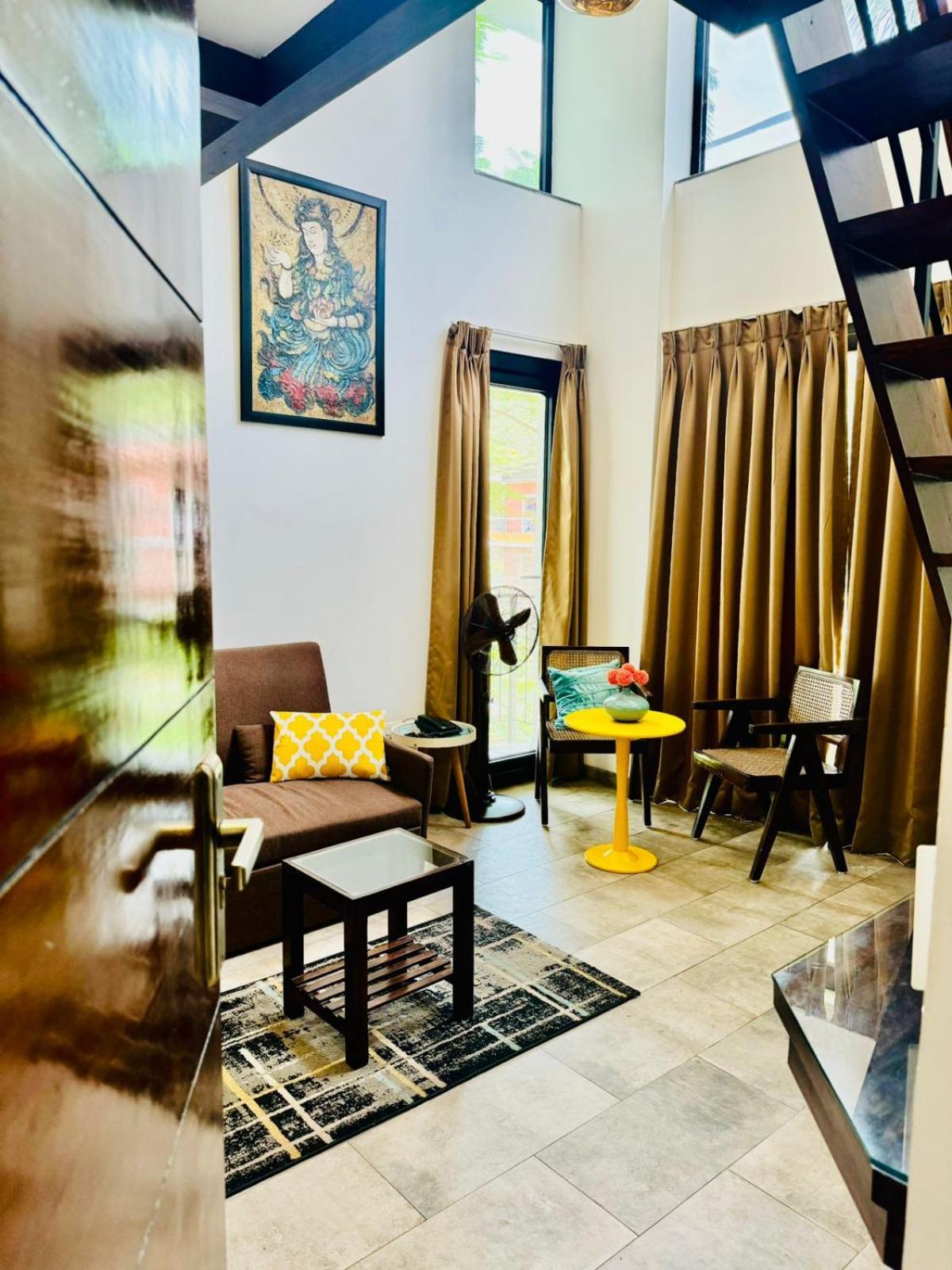 Half Hotel, كالانغيُت المظهر الخارجي الصورة