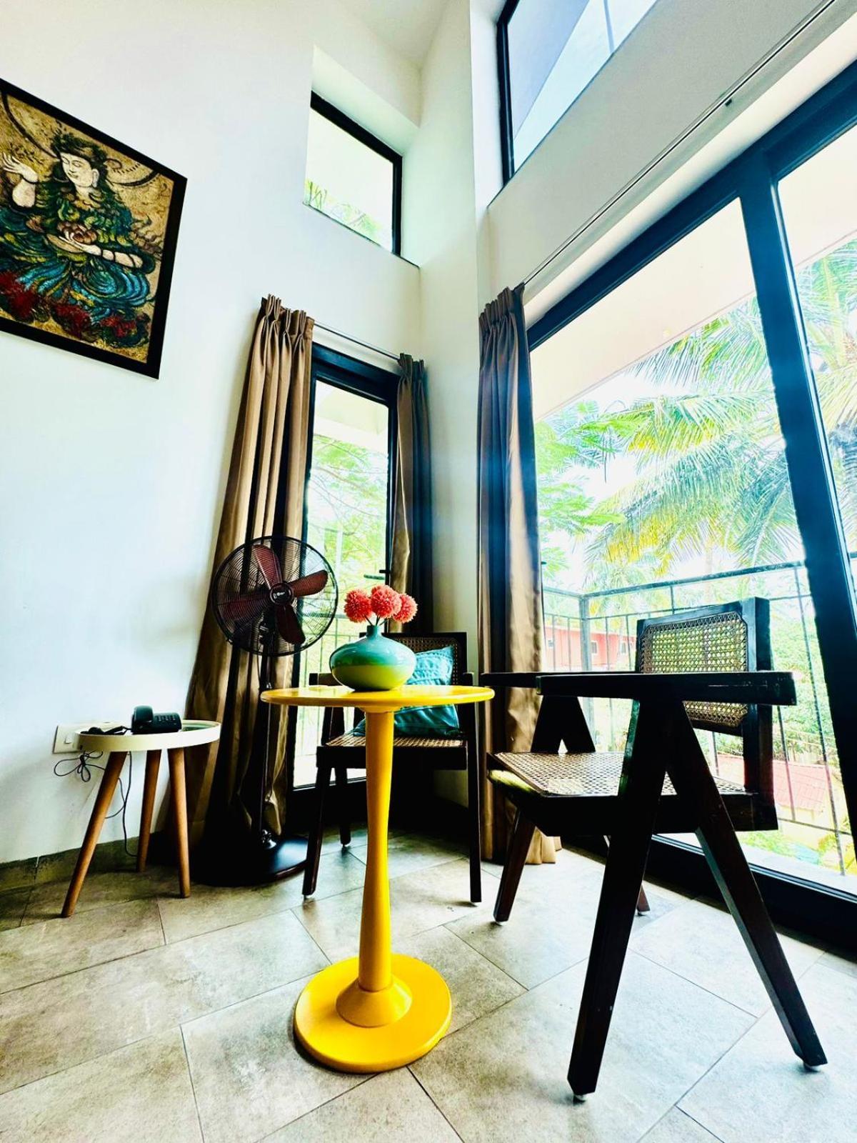 Half Hotel, كالانغيُت المظهر الخارجي الصورة