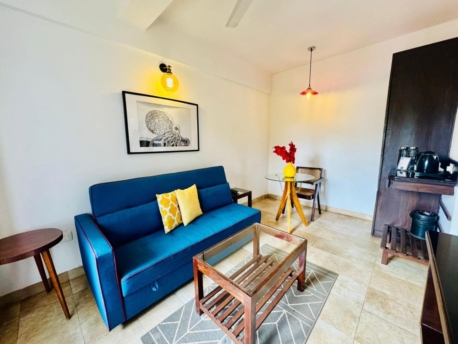 Half Hotel, كالانغيُت المظهر الخارجي الصورة