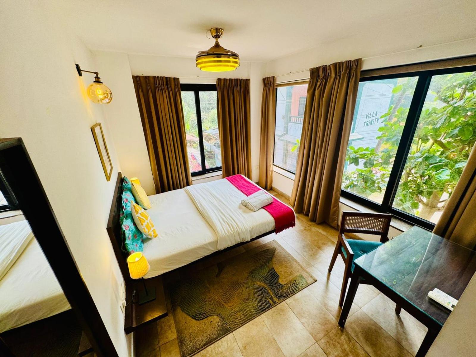 Half Hotel, كالانغيُت المظهر الخارجي الصورة